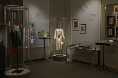 Лекторий к выставке «Александр III и Чайковский. Царь и Композитор» Лекторий к выставке «Александр III и Чайковский. Царь и Композитор»