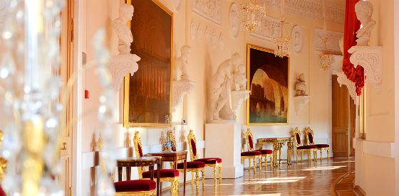 Богатство и роскошь дворцовых галерей