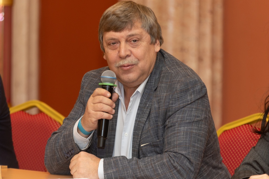 Панкратов В.Ю.